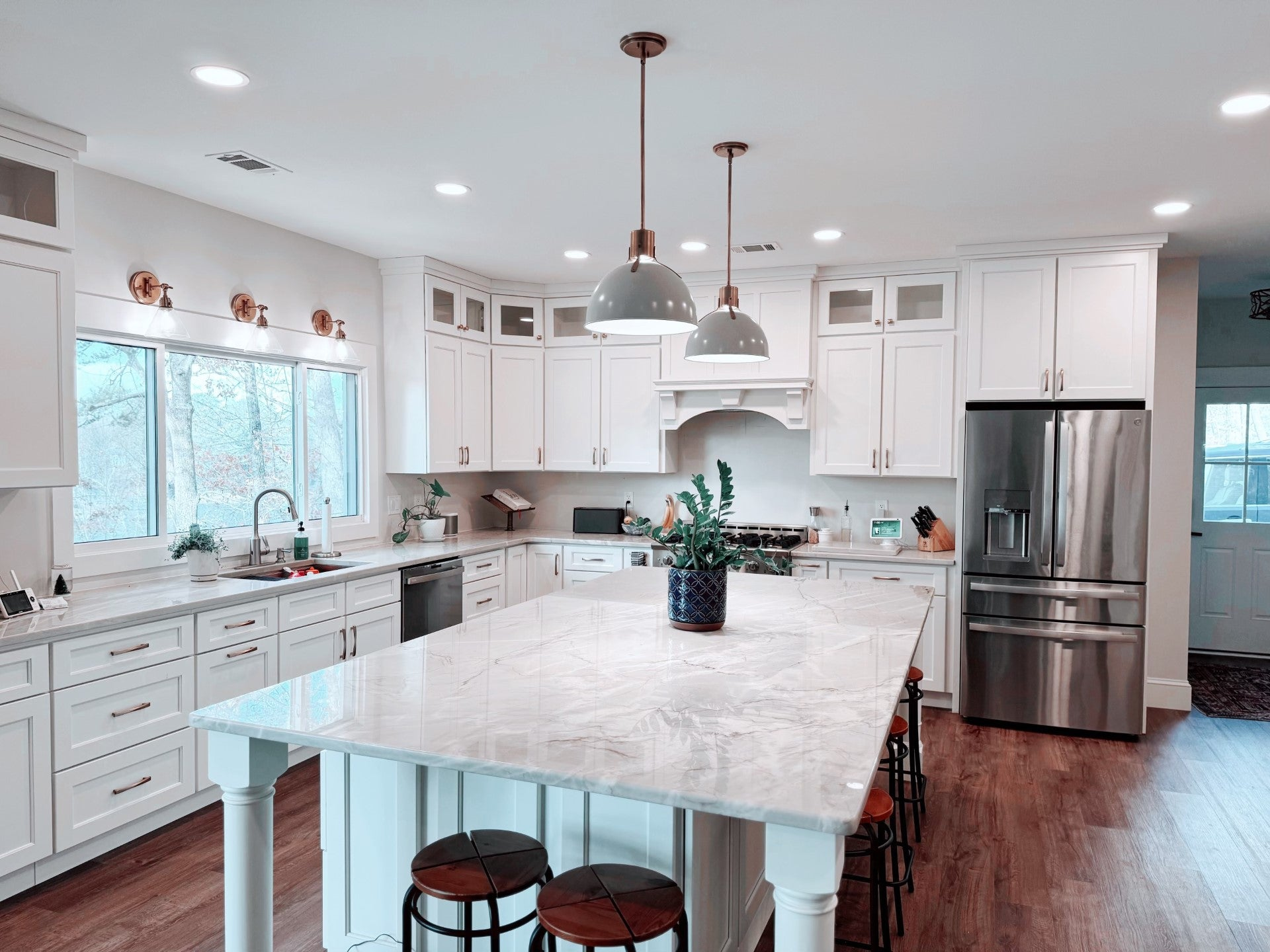 JSI Cabinetry Designer Series - Trenton Recessed