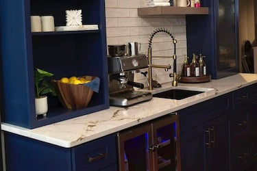 Sherwin-Williams Naval SW6244 kitchen cabinets